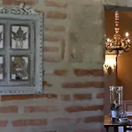 Domaine Du Buc, Le Chateau B&B