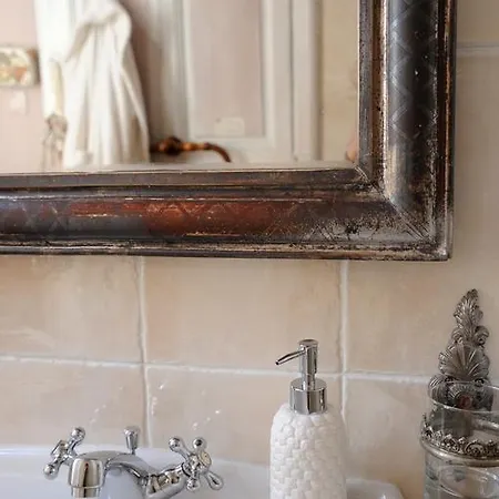 Domaine Du Buc, Le Chateau