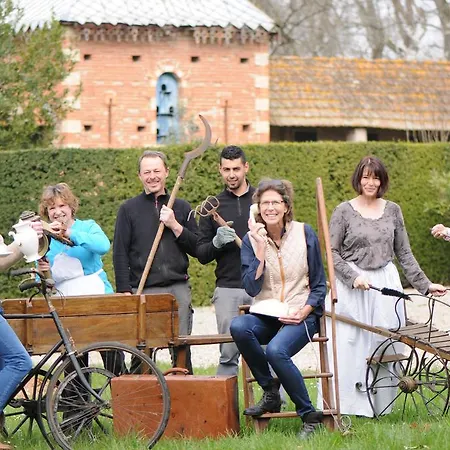 Bed & Breakfast Domaine Du Buc, Le Chateau 4*