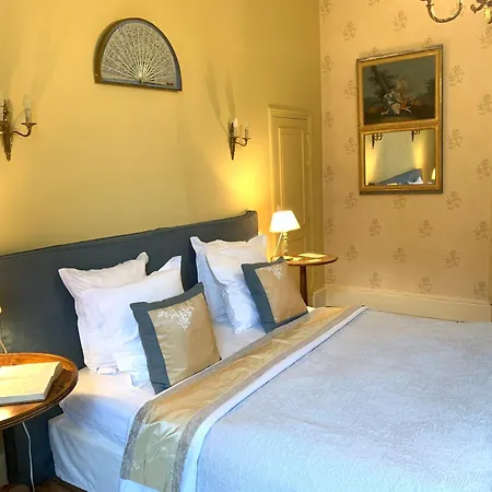 Domaine Du Buc, Le Chateau Bed & Breakfast