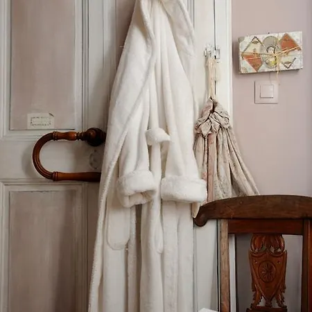 Domaine Du Buc, Le Chateau Oda ve Kahvaltı