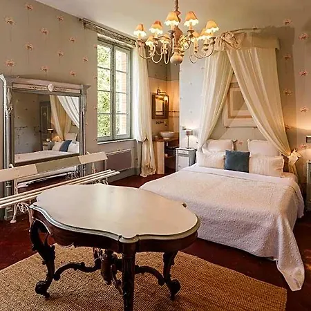 Domaine Du Buc, Le Chateau Bed & Breakfast 4*