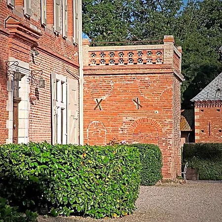 Bed & Breakfast Domaine Du Buc, Le Chateau