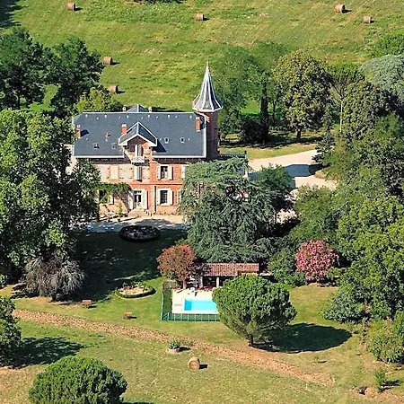 Bed & Breakfast Domaine Du Buc, Le Chateau
