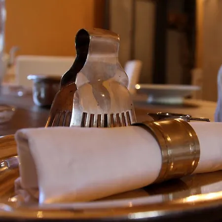 Domaine Du Buc, Le Chateau