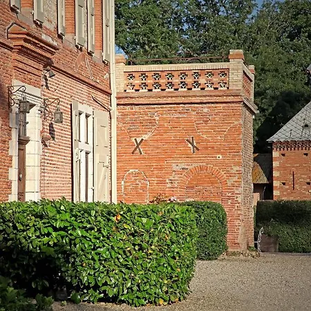 Domaine Du Buc, Le Chateau Nocleg ze śniadaniem 4*