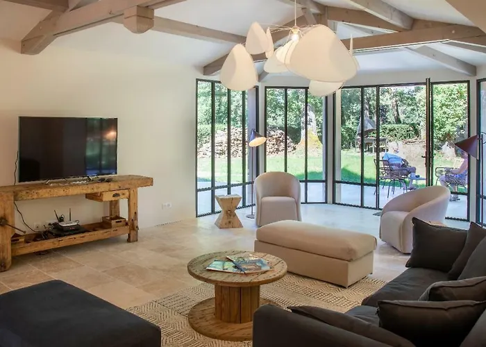 Domaine Du Buc, Le Chateau Frühstückspension 4*